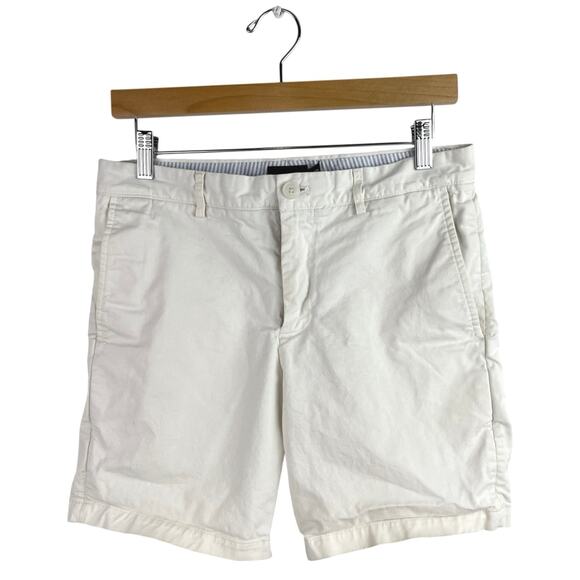Club Monaco Men's White Relaxed Fit Mid Rise Casual Mini Chino Shorts Size 30 - Picture 1 of 4